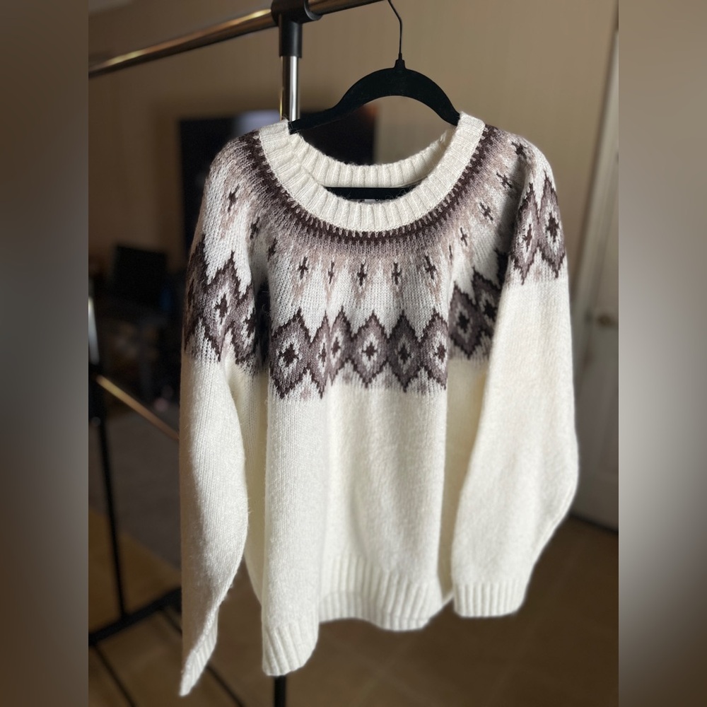 Old Navy Sweater